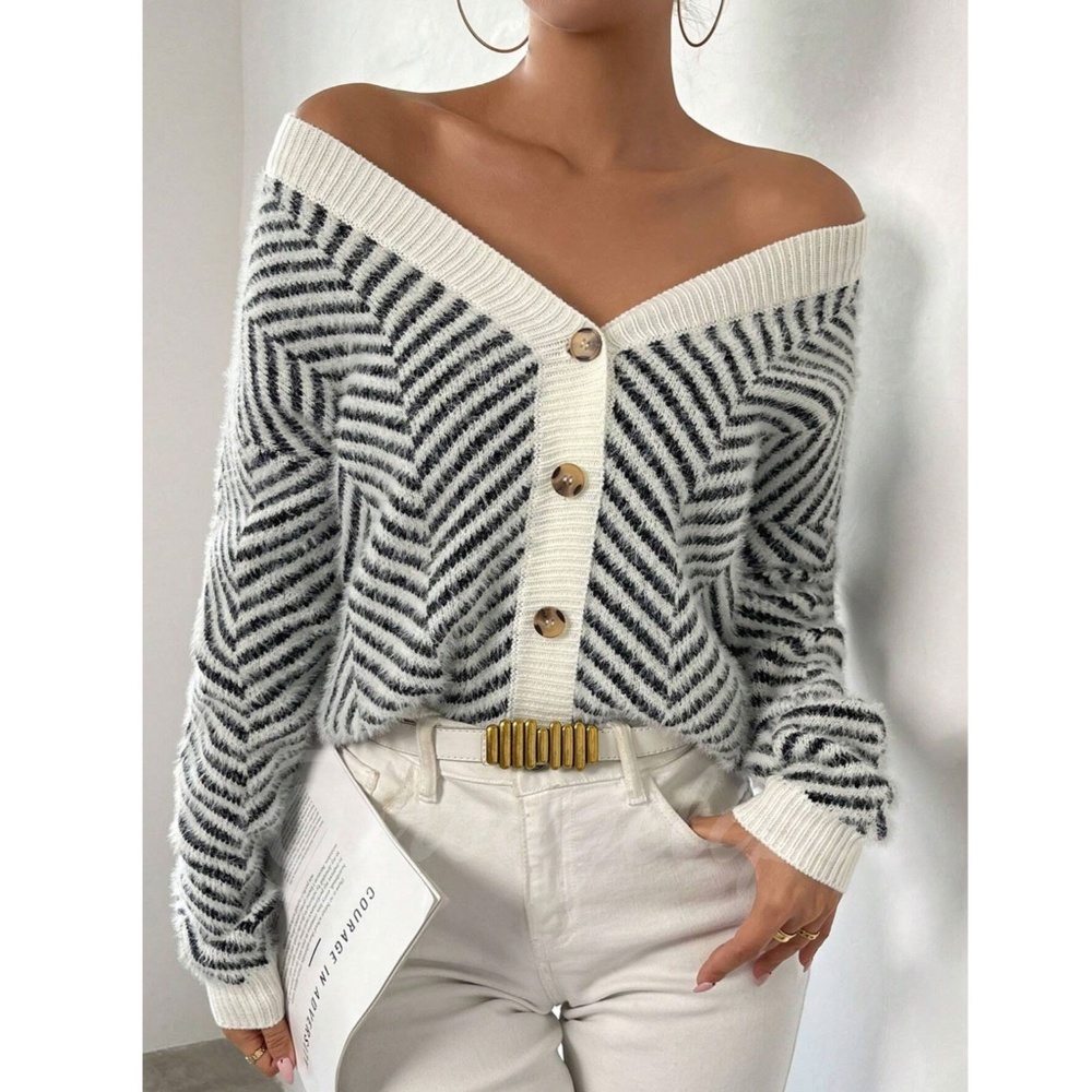 Fuzzy Chevron Black & Off White Button Up Cardigan Long Sleeve V-Neck